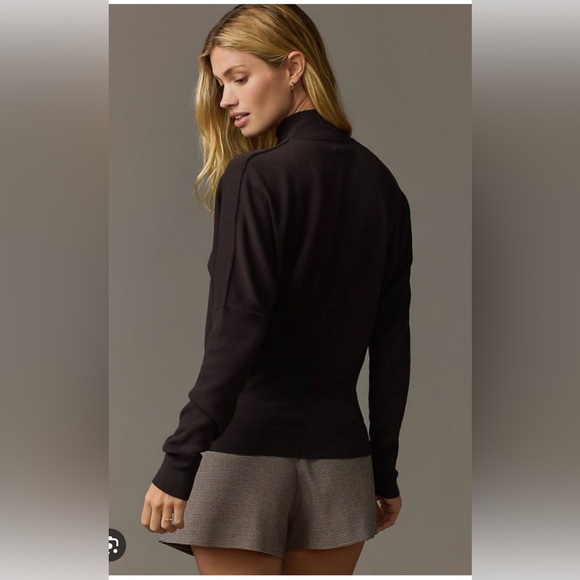 Anthropologie Pilcro Mock-Neck Batwing Cropped Sweater color black size M - Picture 3 of 8